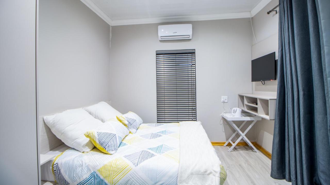 10 Tula Bed & Breakfast Welkom Ngoại thất bức ảnh